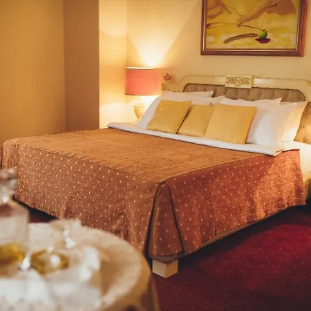 Bevanda Hotel